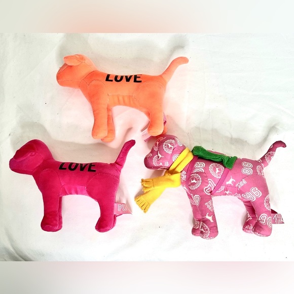 PINK VS COLLECTIBLE ICONIC PLUSH DOG LOT OF 4 - Picture 2 of 8